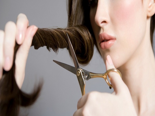 Mơ thấy cắt tóc mang điềm lành hay xấu?