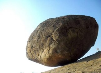 Mơ thấy tảng đá có điềm báo gì? Đánh con số nào trúng? Mơ thấy tảng đá điềm gì?