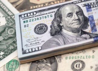 Nhìn thấy tiền đô là điềm gì? Có phải điềm báo phát tài phát lộc?