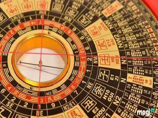 Có nên đặt bàn thờ thần tài hướng ra cửa