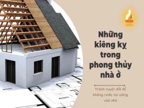 Tránh cửa chính thông thẳng cửa sau