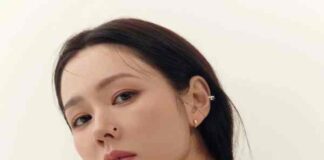 nốt ruồi ở khe mũi phải